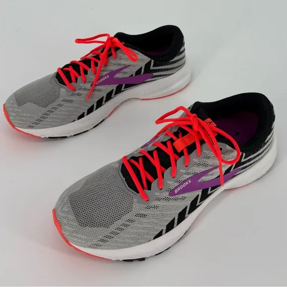 Brooks Womens Launch 6 Running Shoe